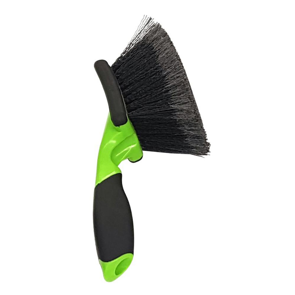 Brosse jantes & pneus, passages de roue