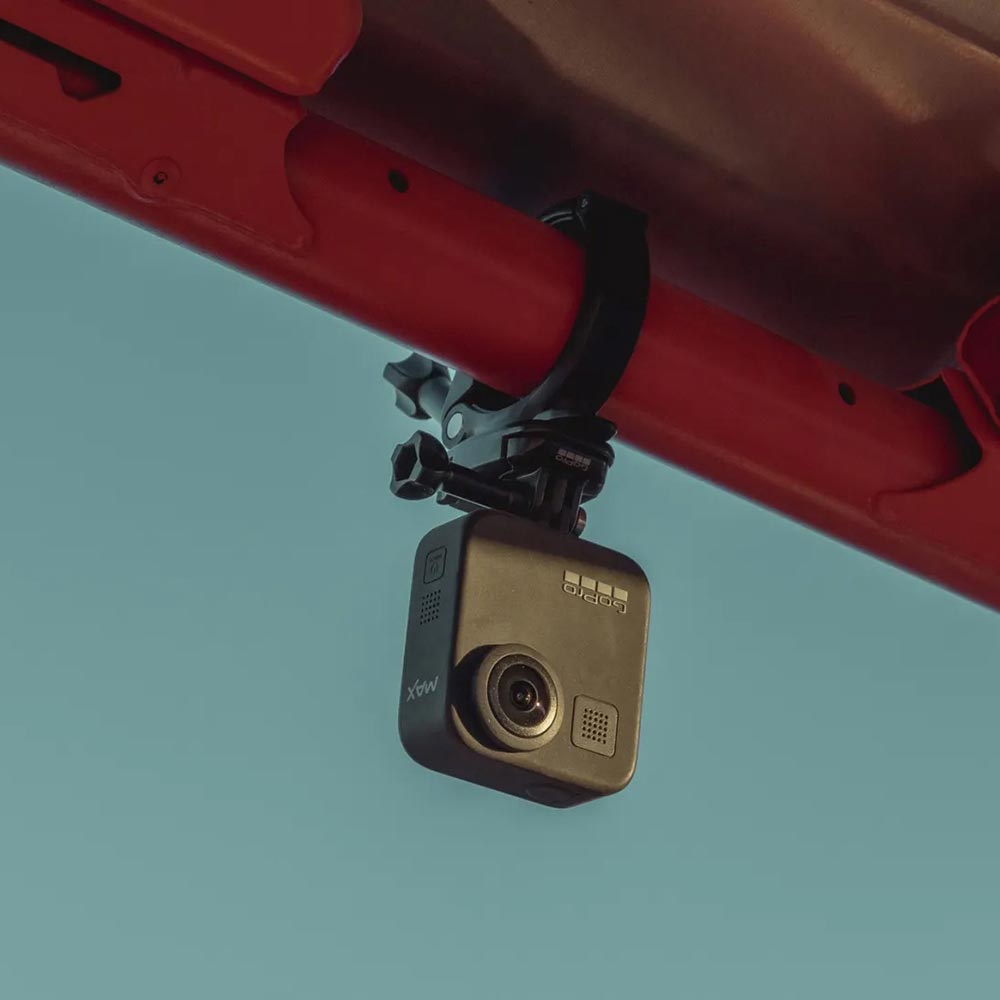 Fixation pour tubes, barres et rails