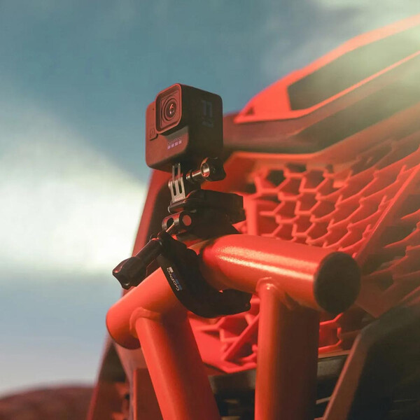 Fixation pour tubes, barres et rails